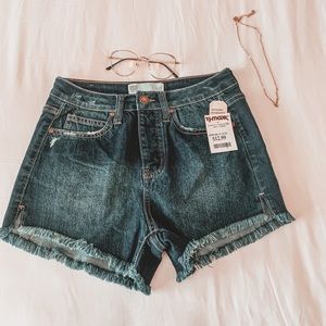 rsq denim shorts!